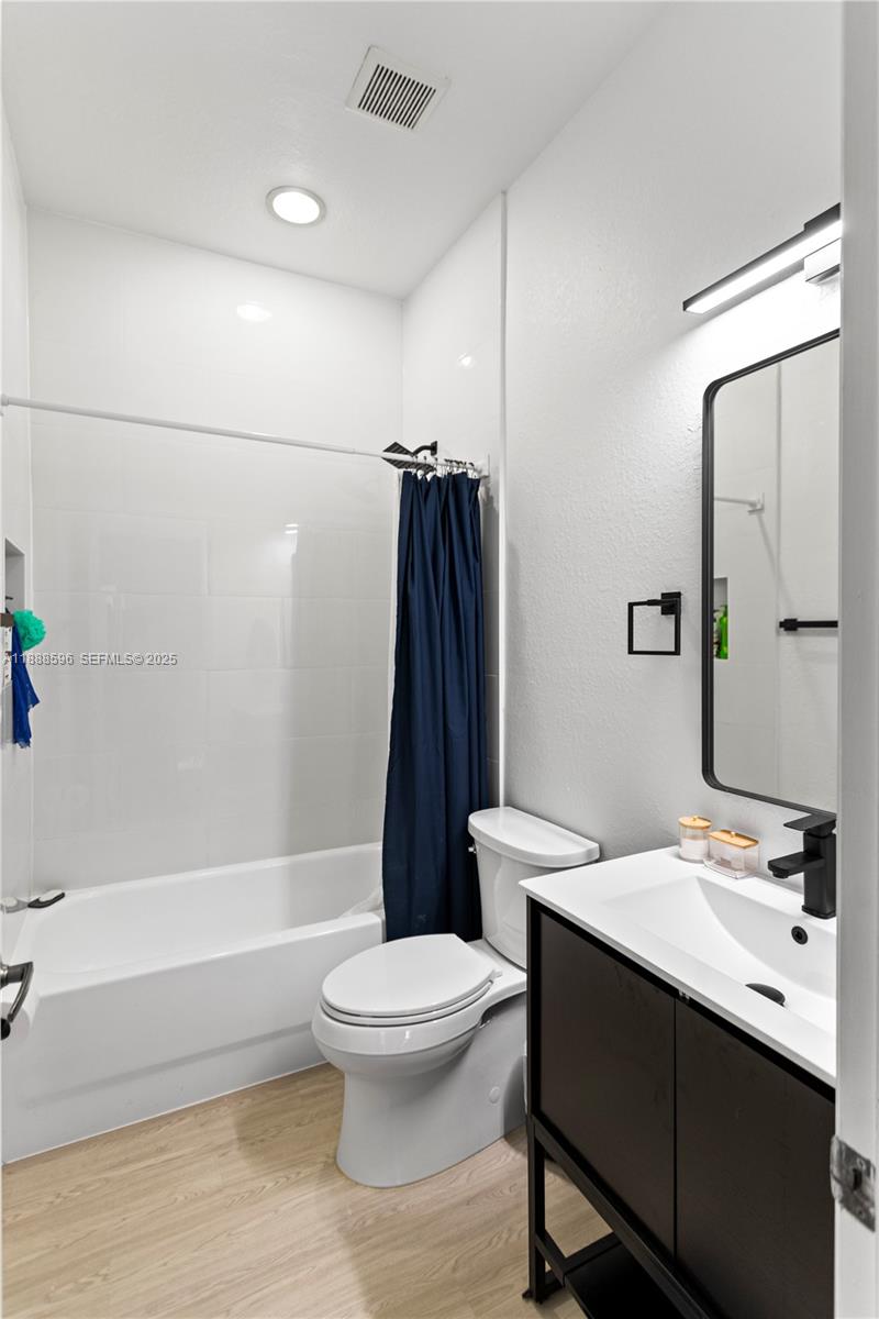 CORONADO AT DORAL I CONDO - Residential