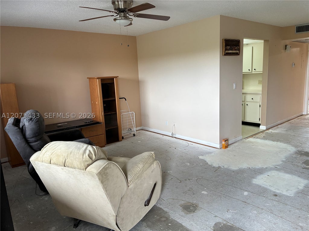 Photo of Pembroke Pines, FL 33027 (MLS # A12075433)