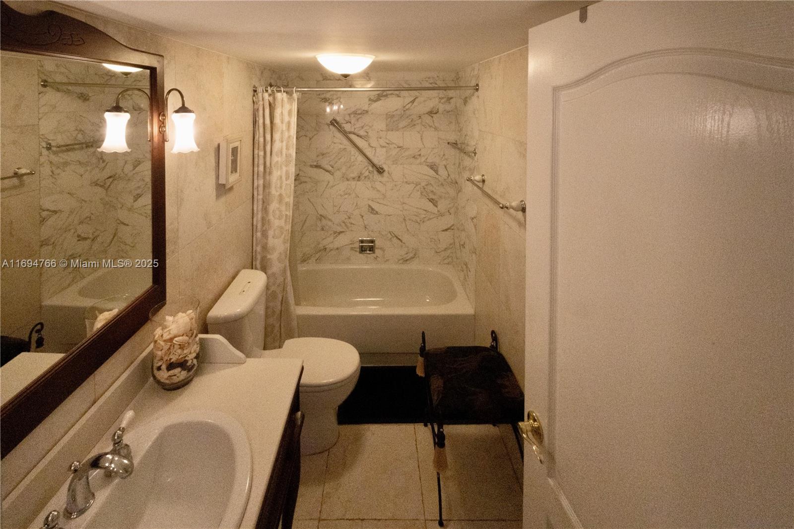 CLUB ATLANTIS CONDO - Residential Lease