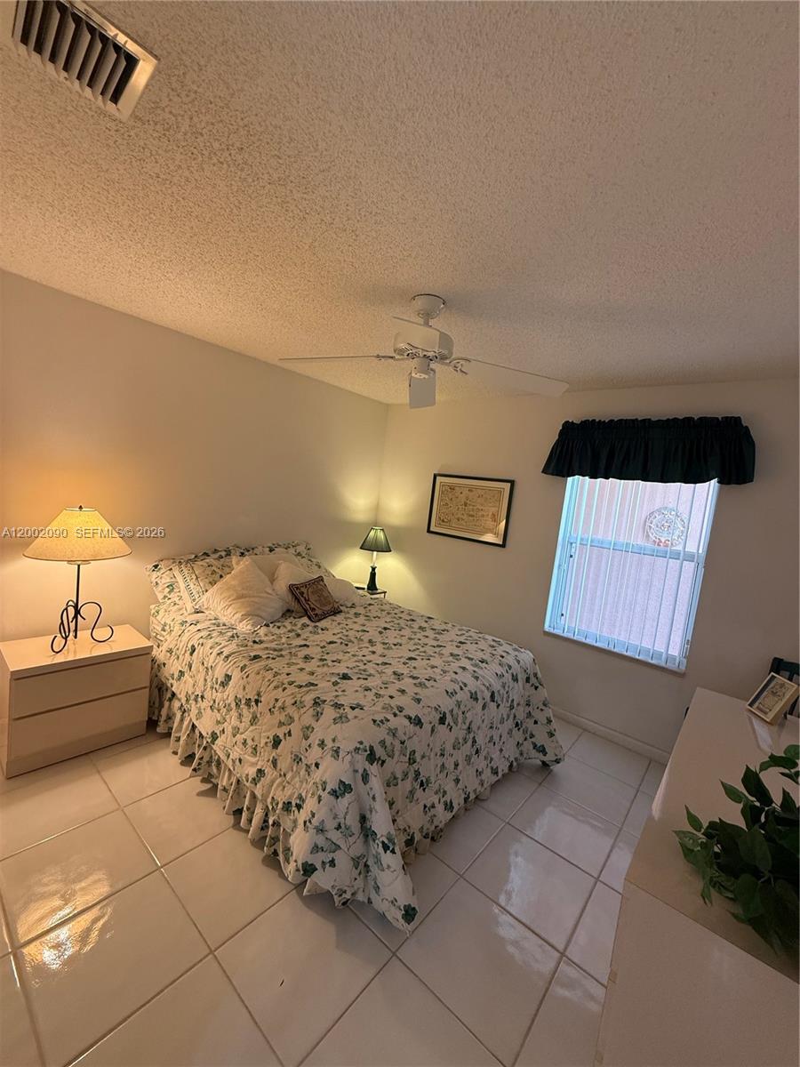 TROPICAL LAKES PH 2 - Residential