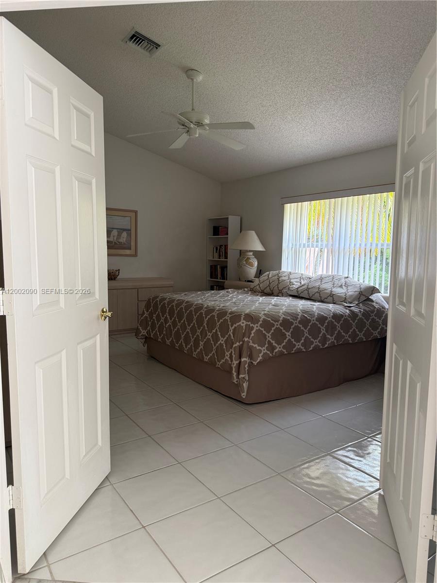 TROPICAL LAKES PH 2 - Residential