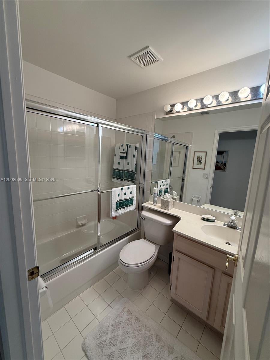 TROPICAL LAKES PH 2 - Residential