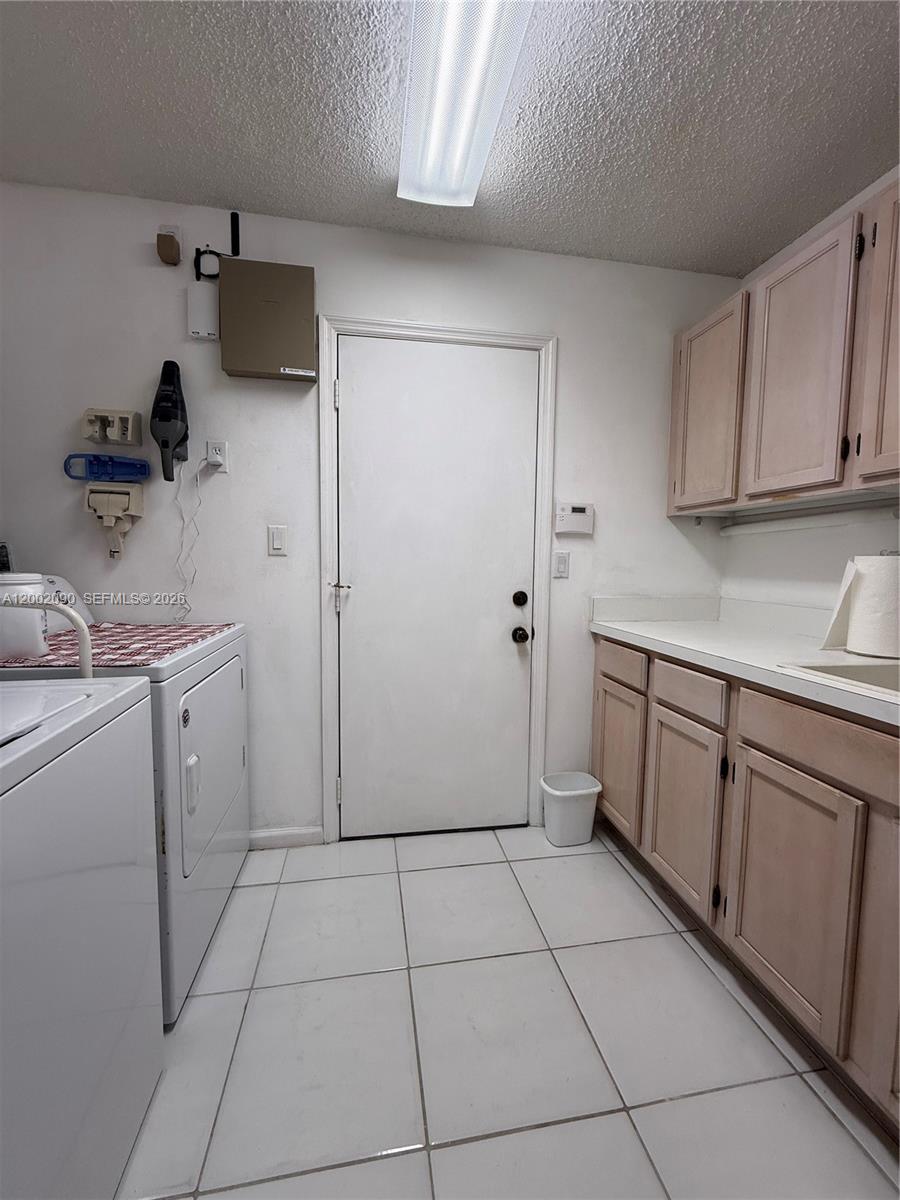 TROPICAL LAKES PH 2 - Residential