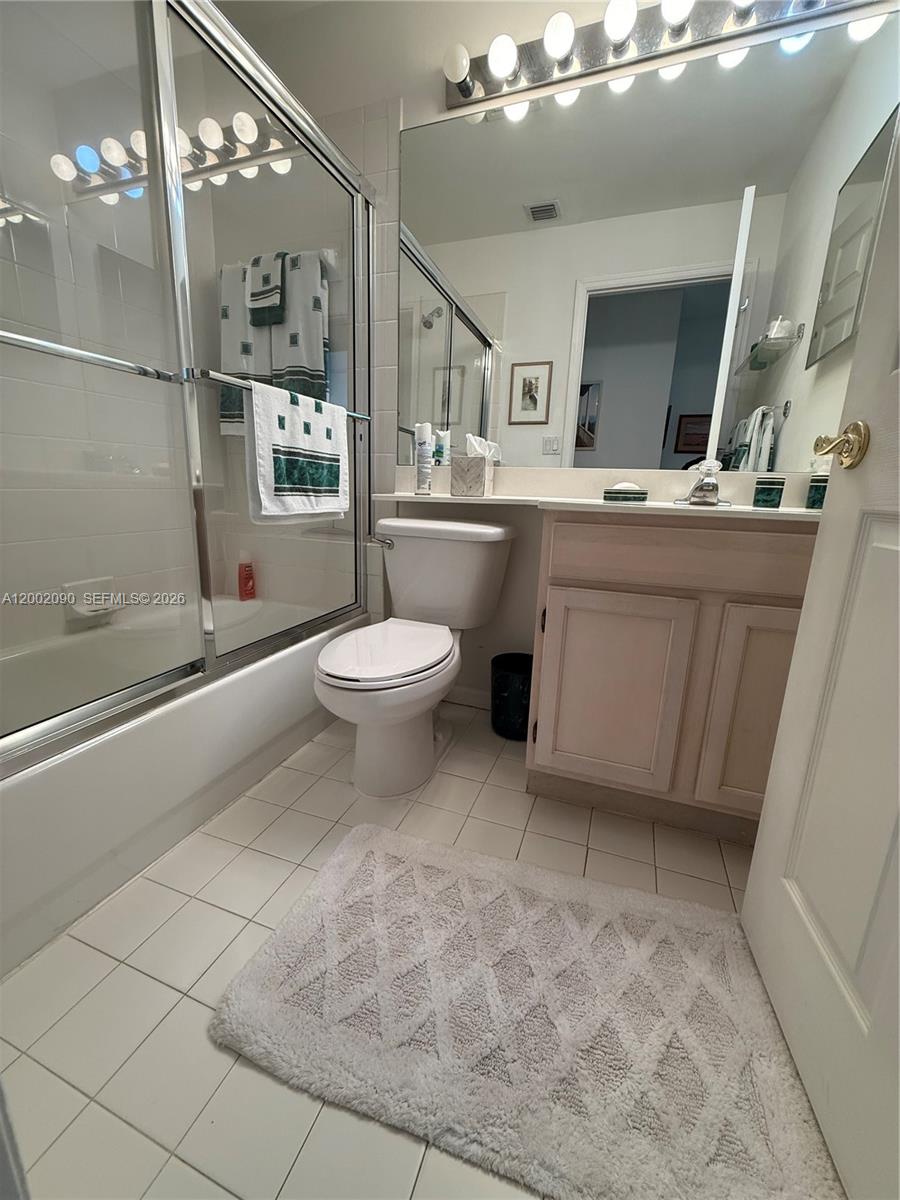 TROPICAL LAKES PH 2 - Residential