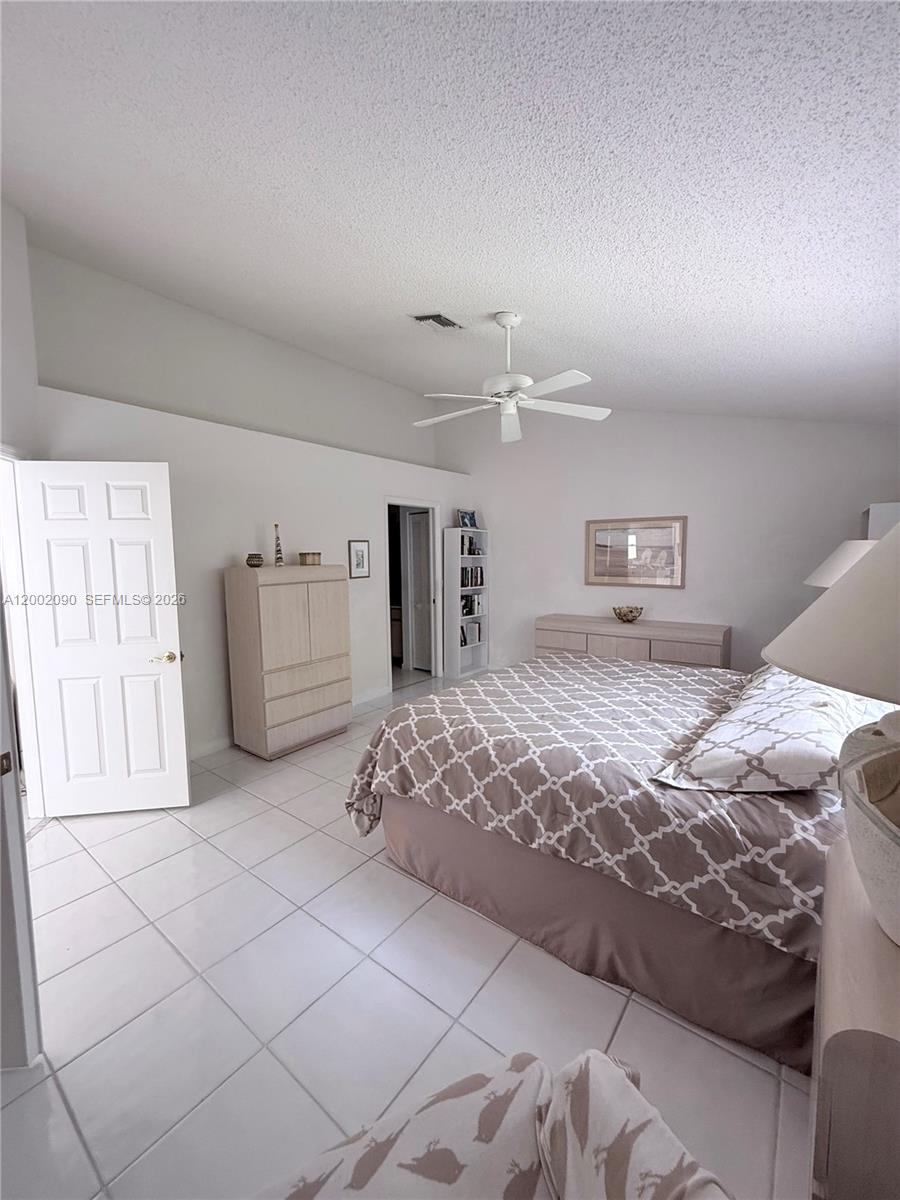 TROPICAL LAKES PH 2 - Residential