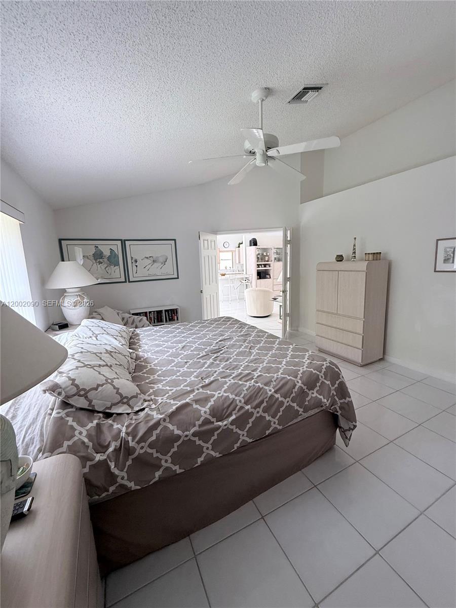 TROPICAL LAKES PH 2 - Residential