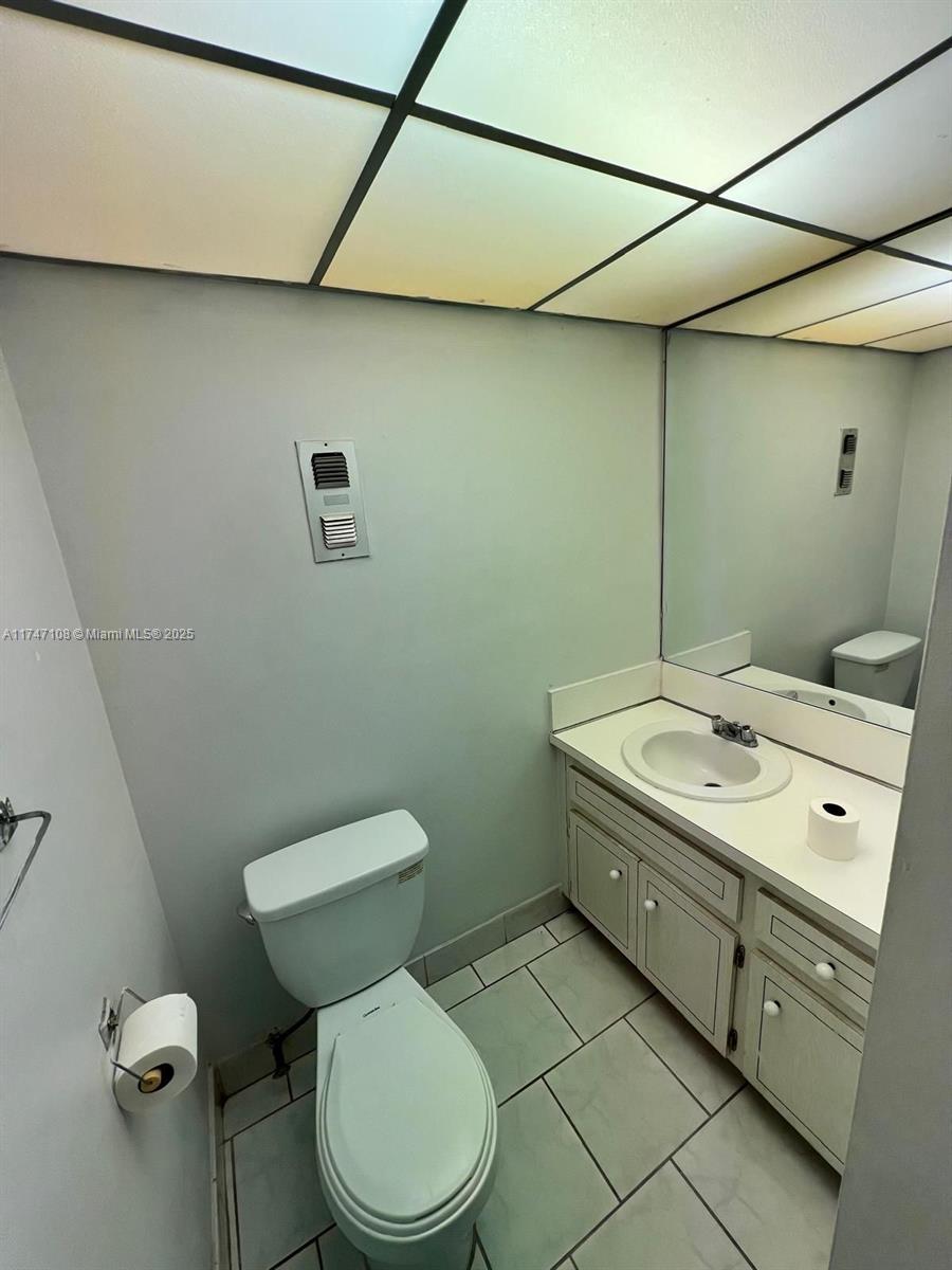 THE LEEWARD CONDO - Residential