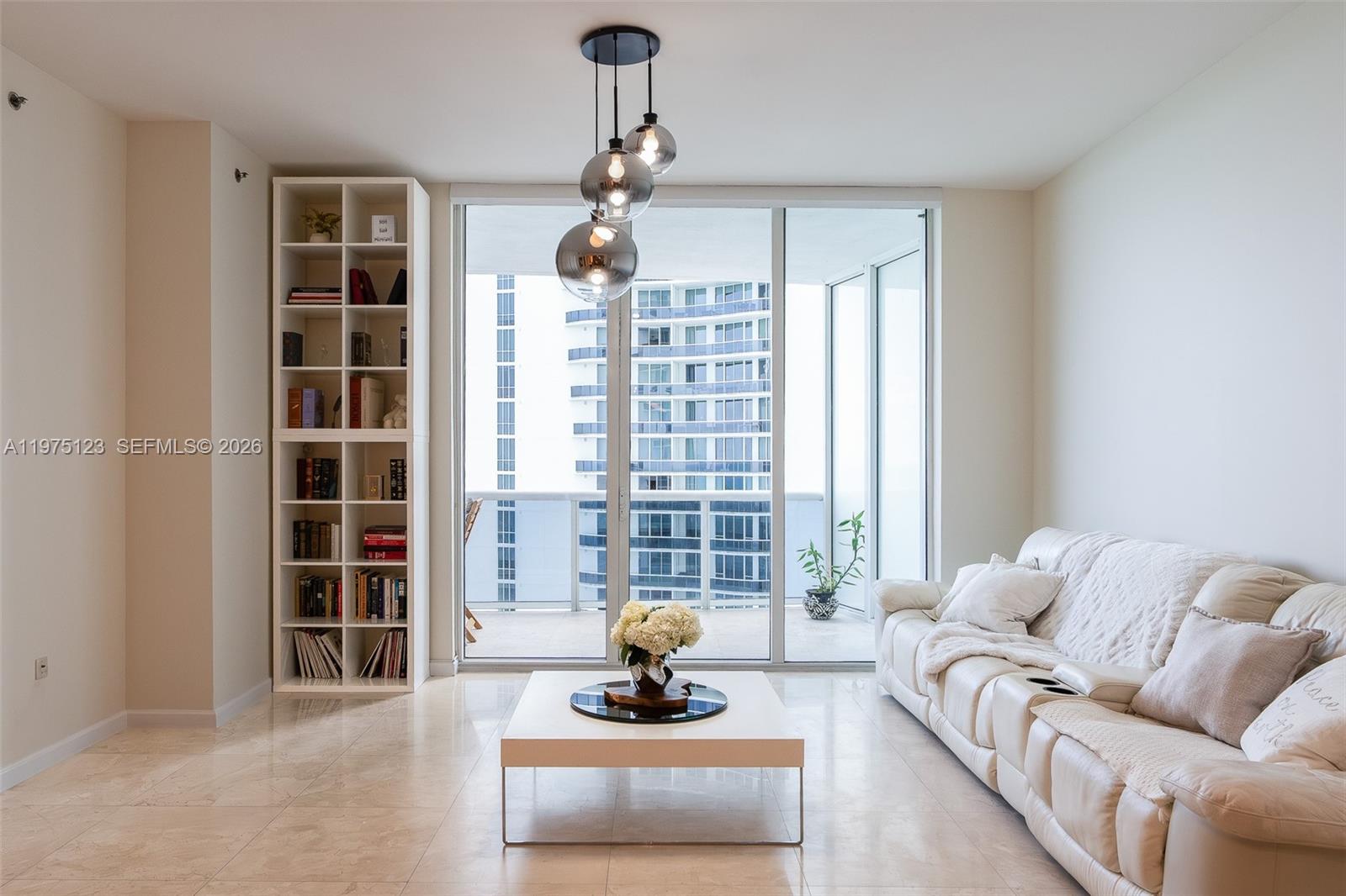 TDR TOWER II CONDO - Residential