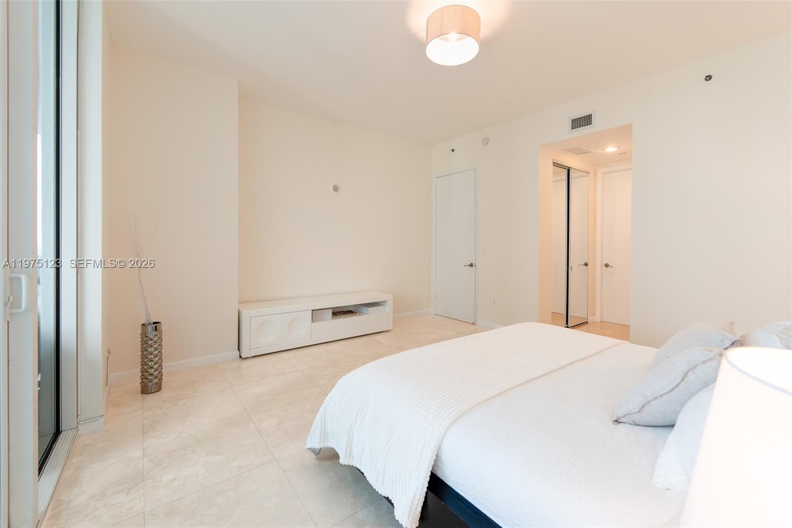 TDR TOWER II CONDO - Residential