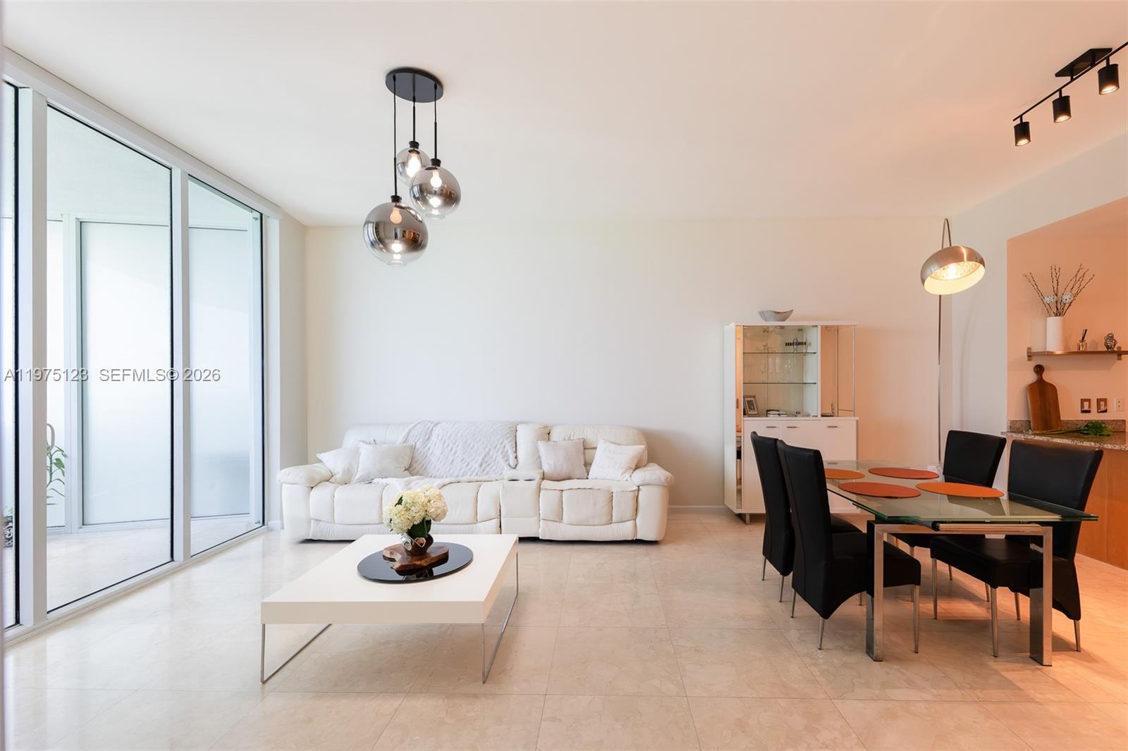 TDR TOWER II CONDO - Residential