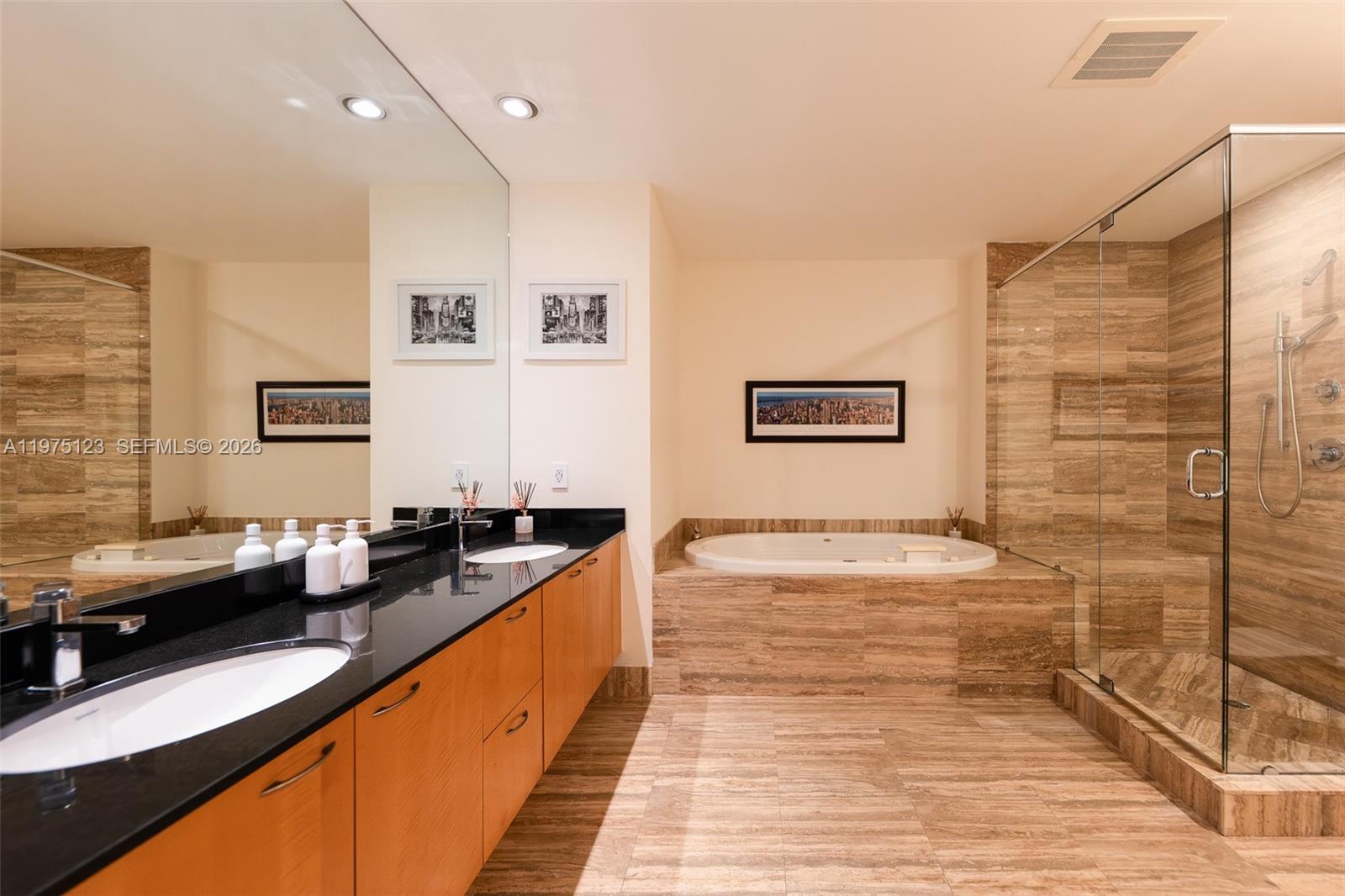 TDR TOWER II CONDO - Residential