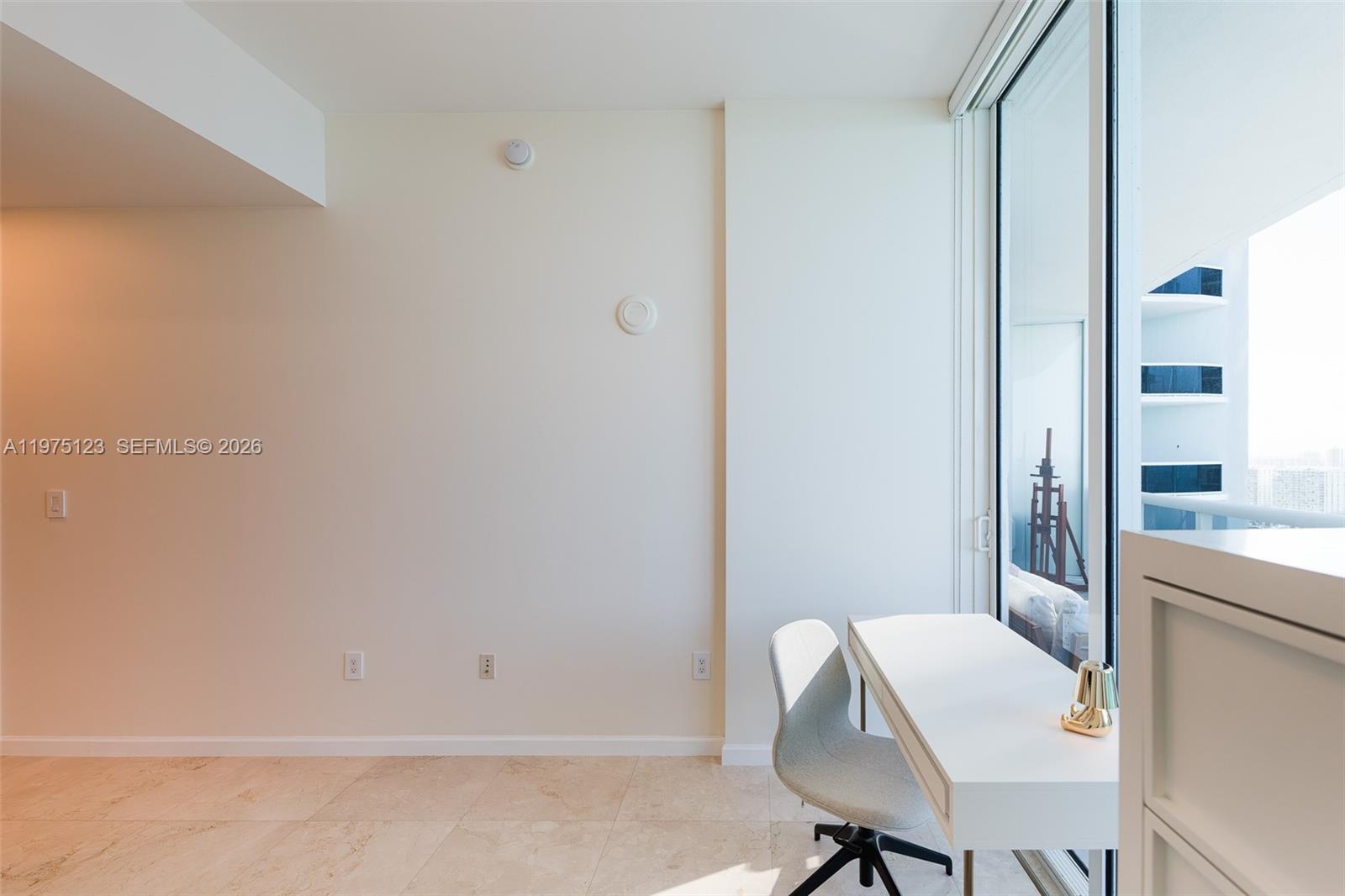 15901 Collins Ave 2502