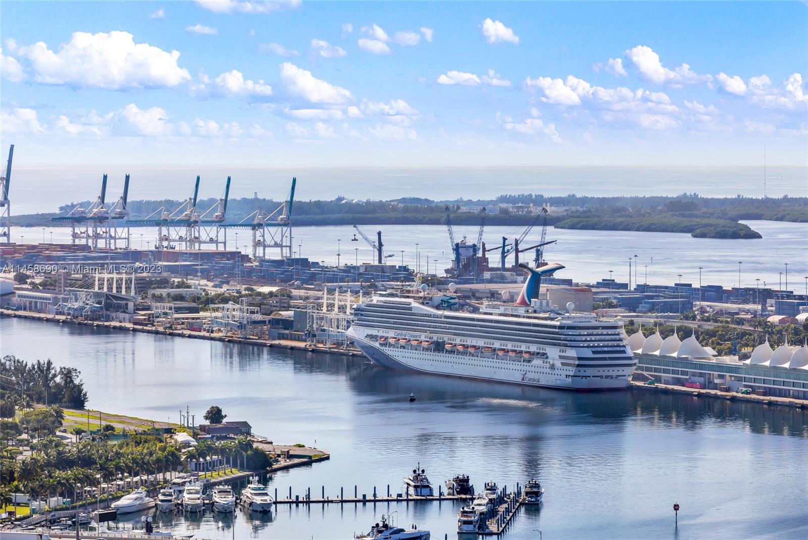 ARIA ON THE BAY CONDO - Residential