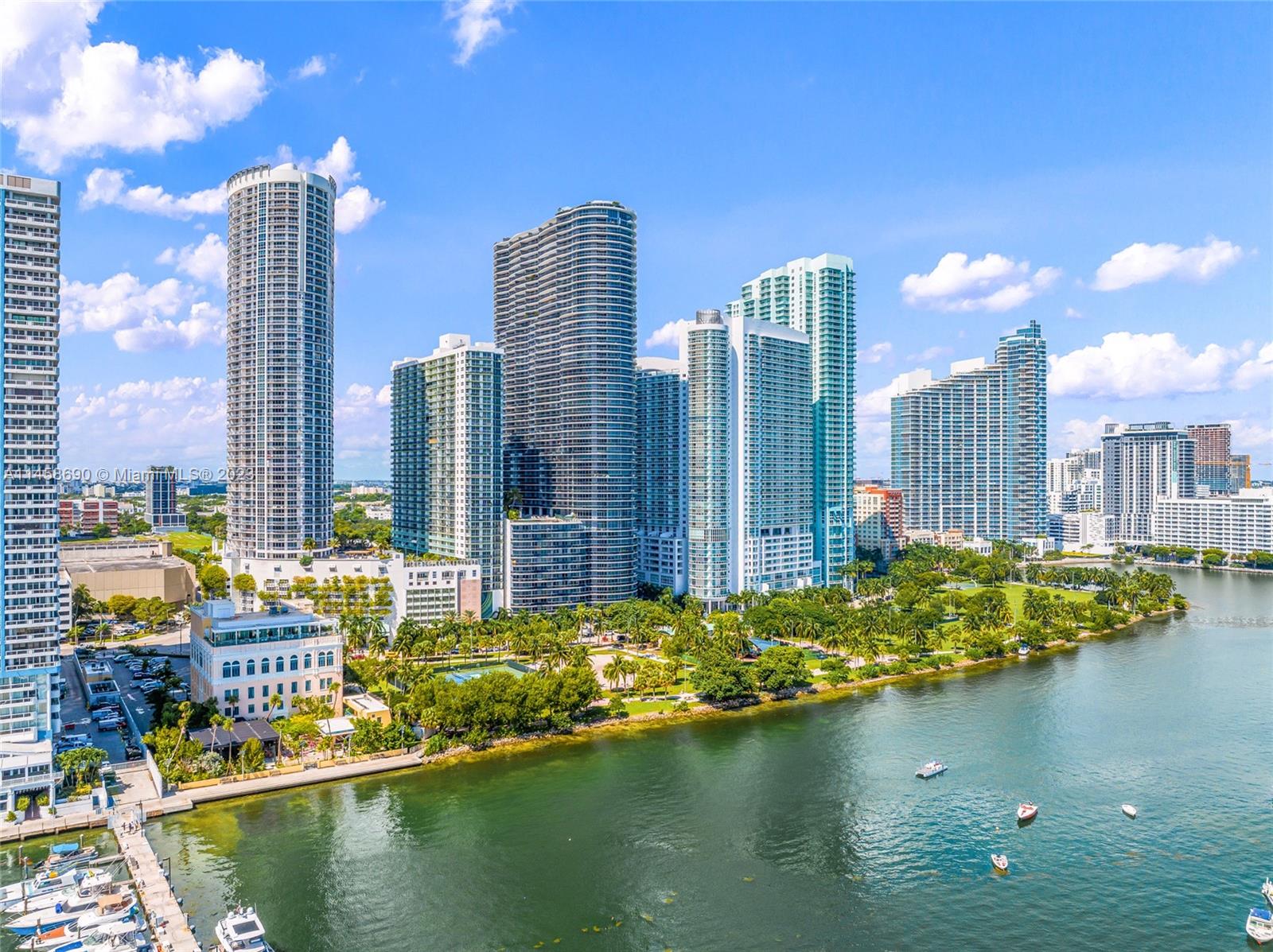 ARIA ON THE BAY CONDO - Residential