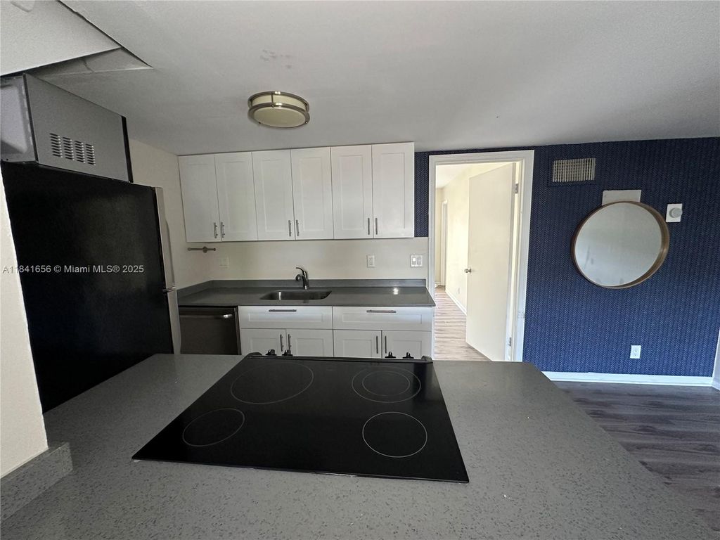 Photo of 1455 Holly Heights Dr #25, Fort Lauderdale, FL 33304 (MLS # A11841656)