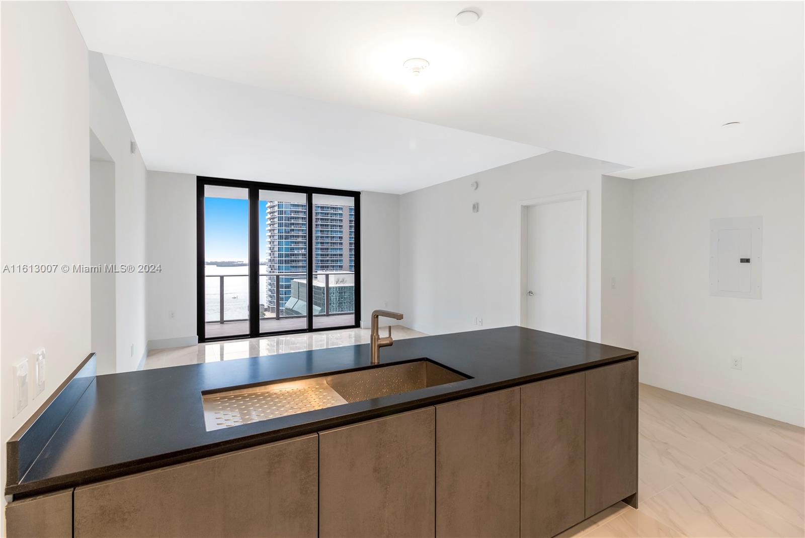 1010 BRICKELL CONDO - Residential Lease