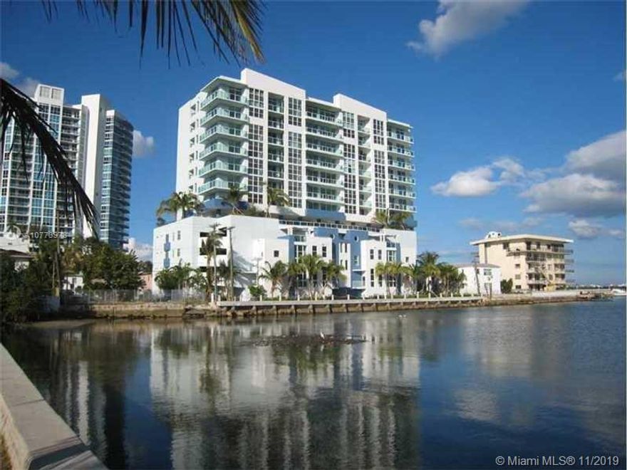 Special move in with first and deposit
Moon bay condo is located in the heart of Miami Design District. 
Great amenities, assigned parking, pool, gym
New painting, and updated fixtures