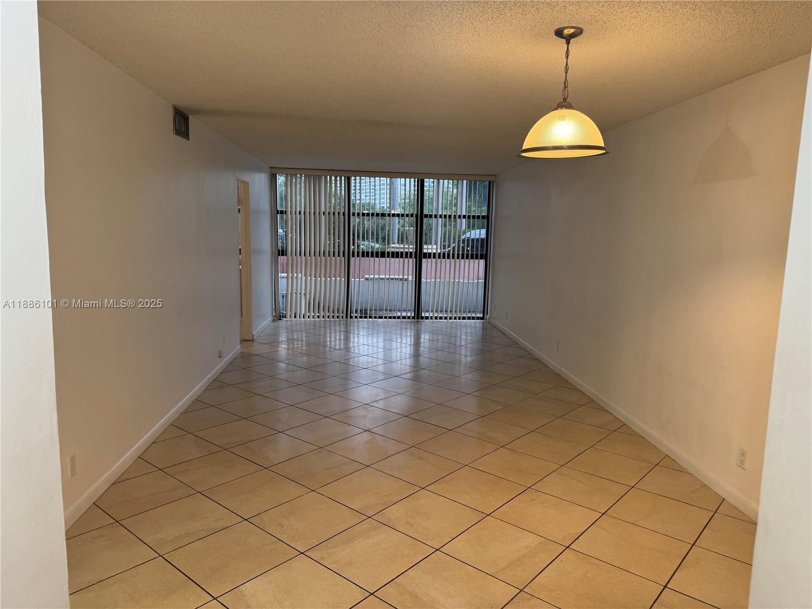 200 LESLIE CONDO - Residential Lease