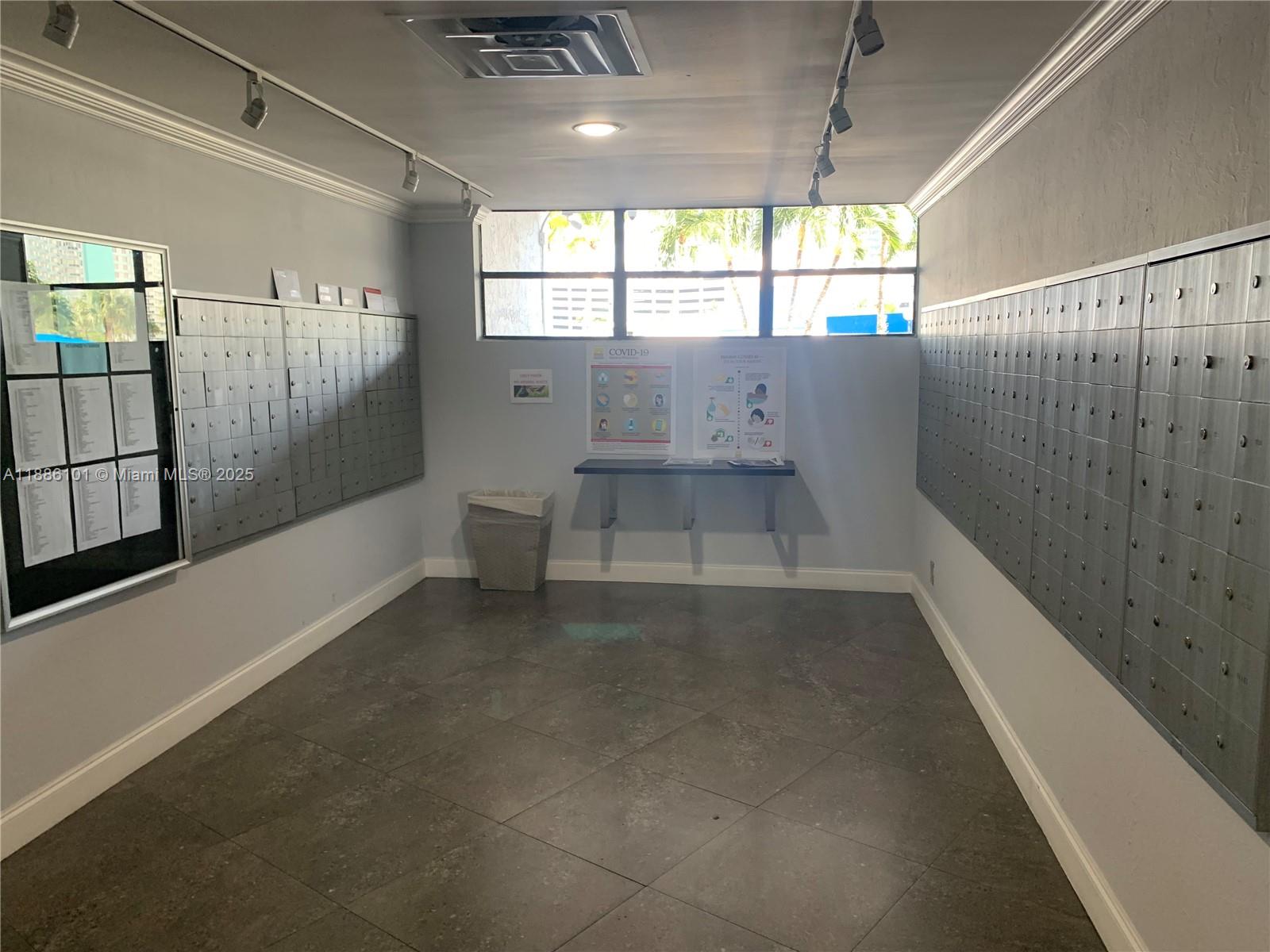 200 LESLIE CONDO - Residential Lease