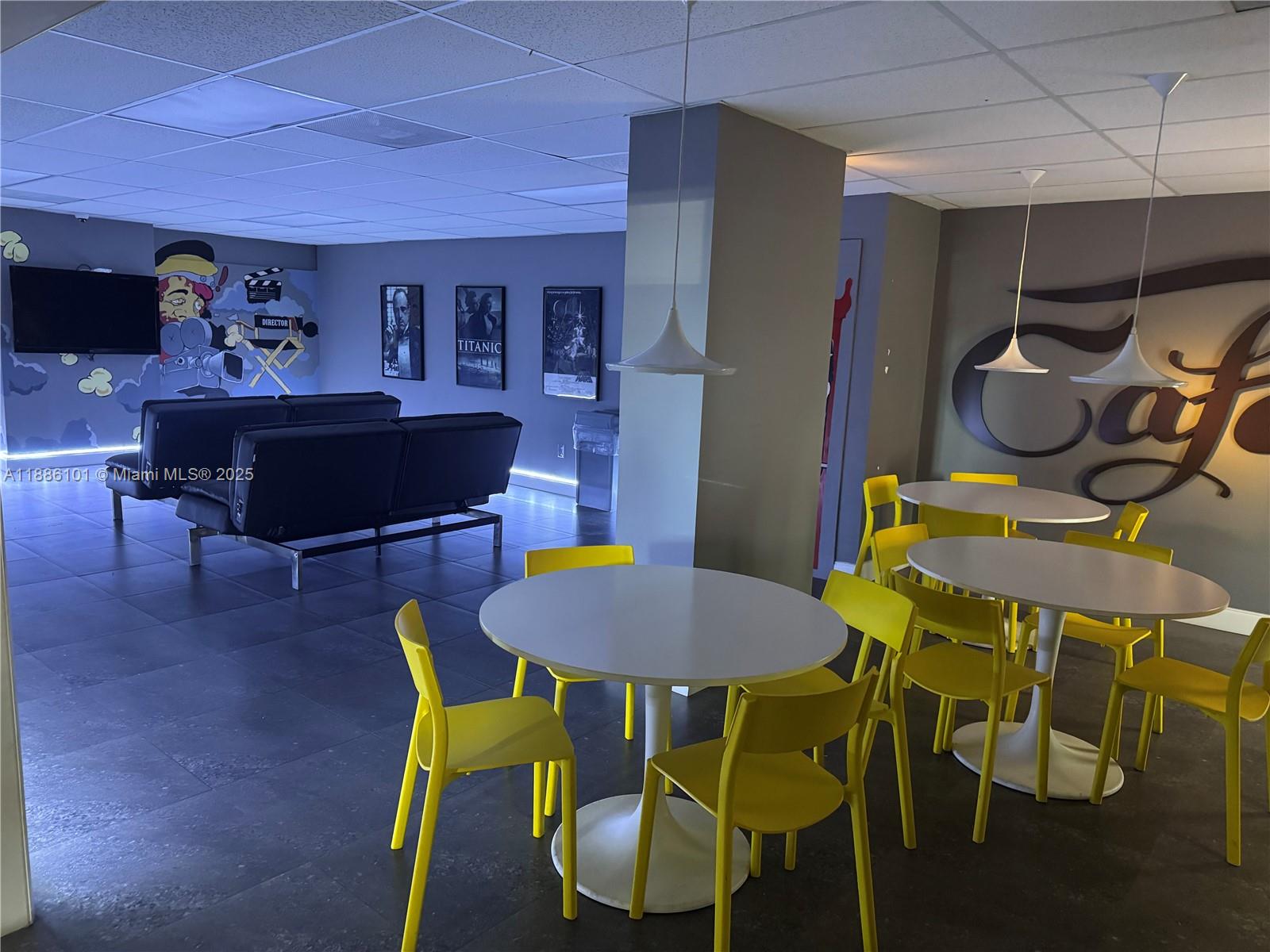 200 LESLIE CONDO - Residential Lease