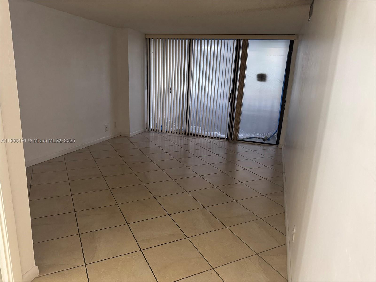 200 LESLIE CONDO - Residential Lease