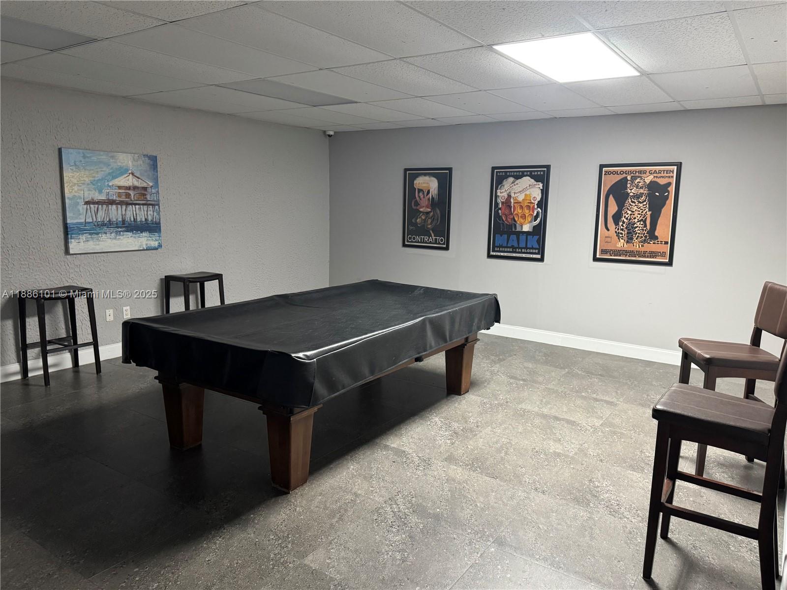 200 LESLIE CONDO - Residential Lease