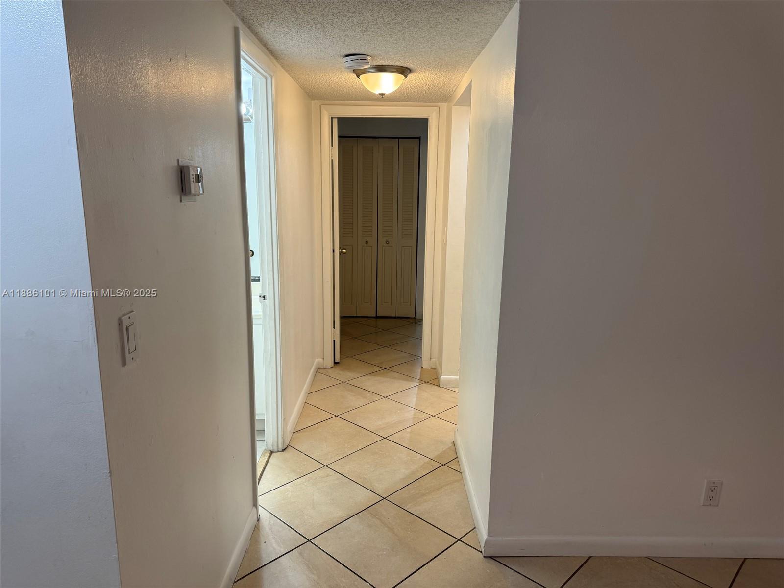 200 LESLIE CONDO - Residential Lease