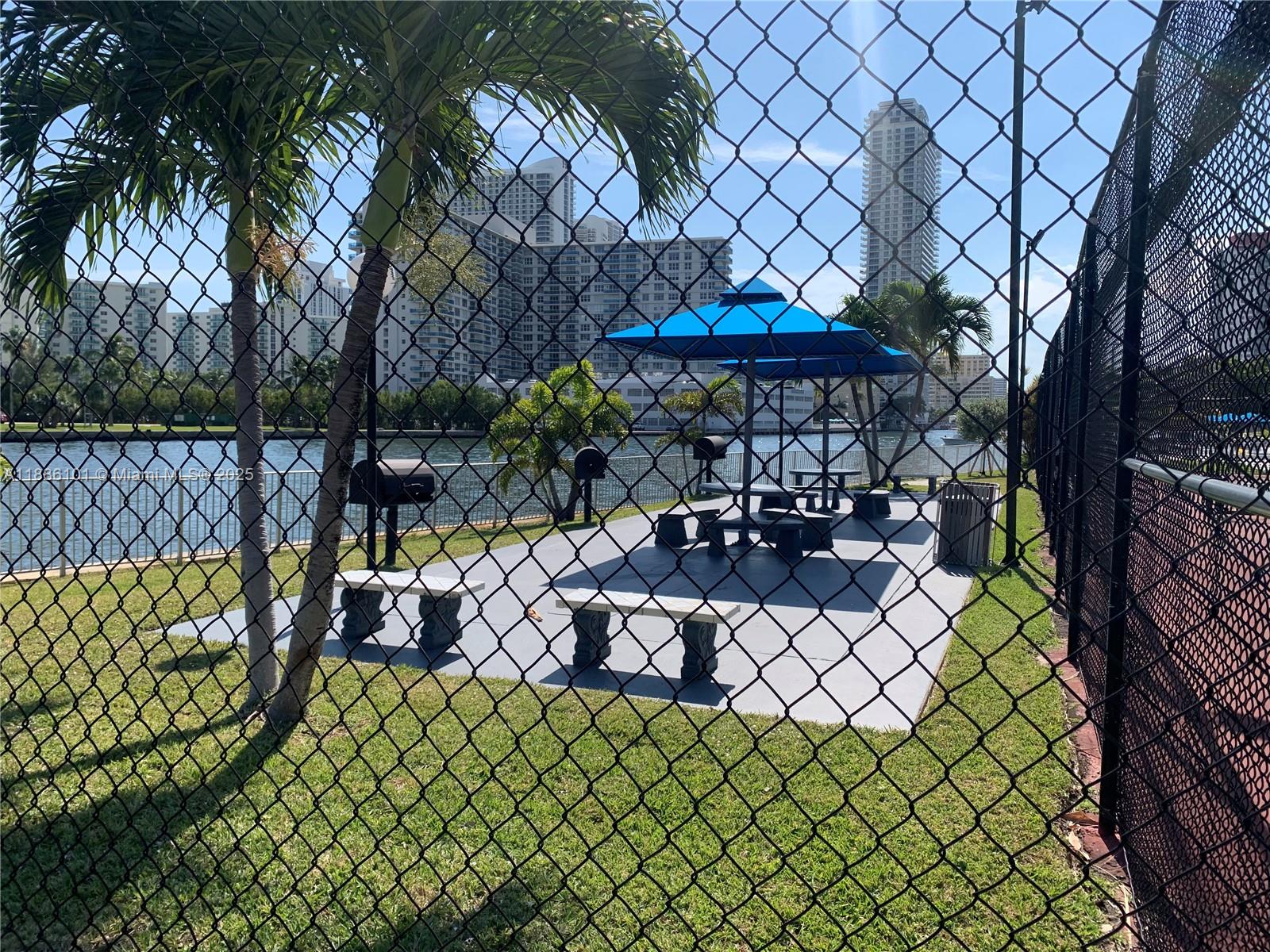 200 LESLIE CONDO - Residential Lease