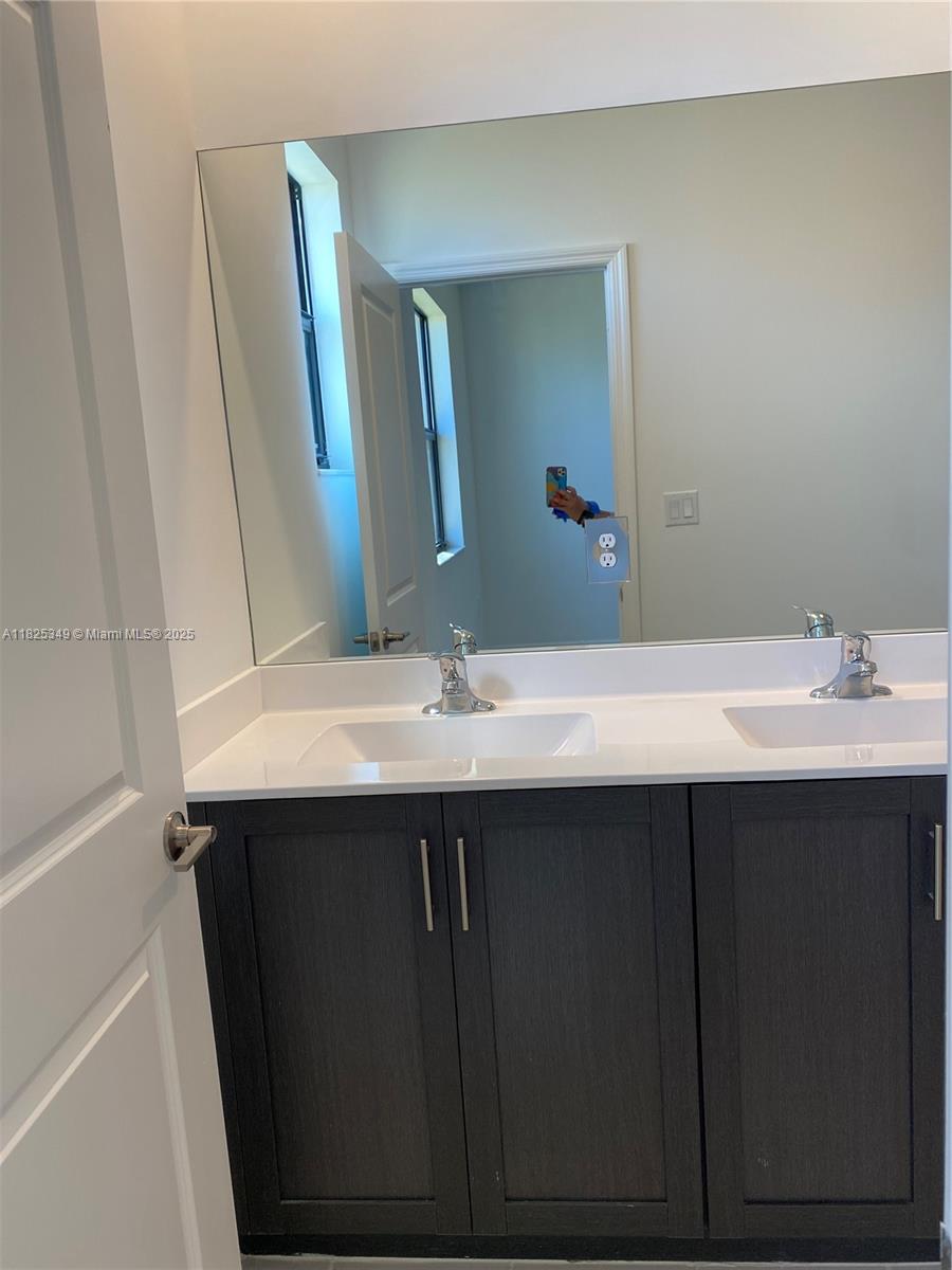 PINE ISLE - Residential