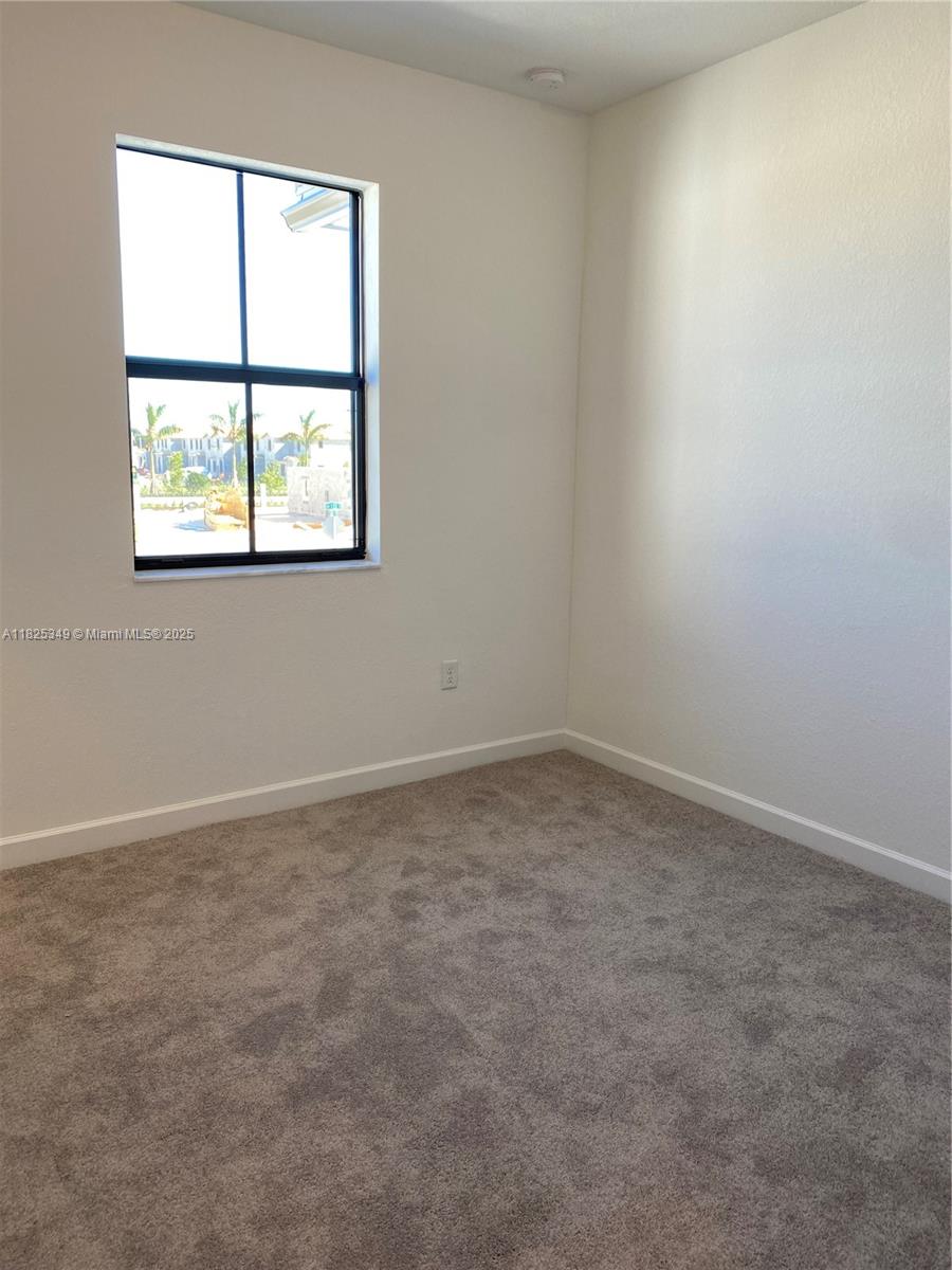 PINE ISLE - Residential