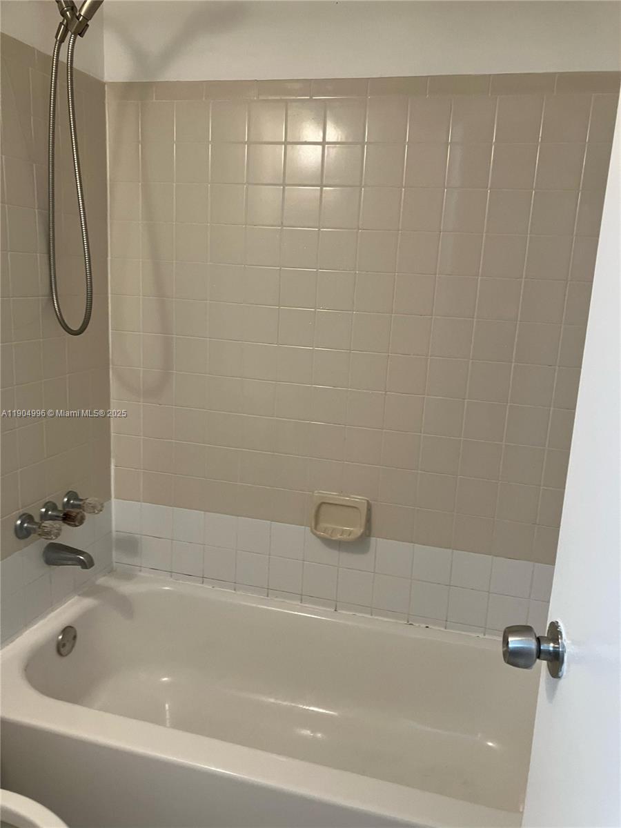 PALM AIRE GARDENS CONDO - Residential Lease