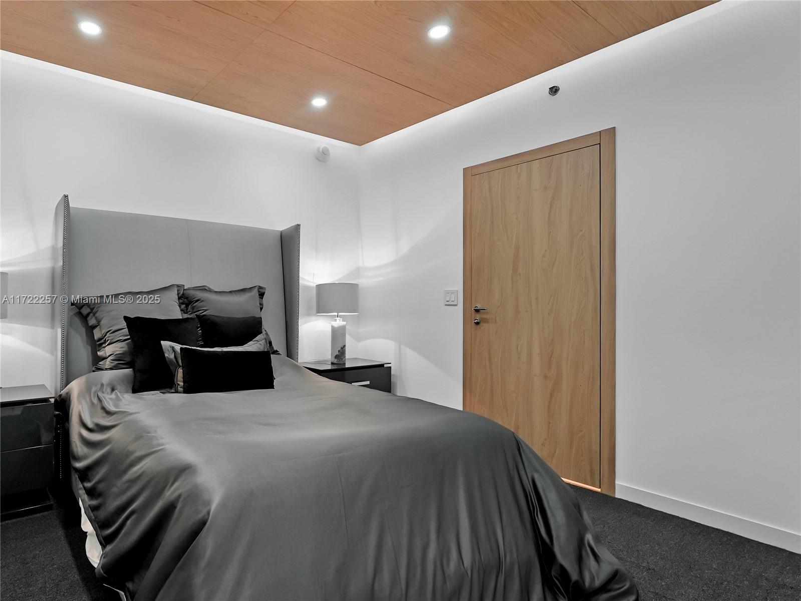 ONDA CONDO - Residential