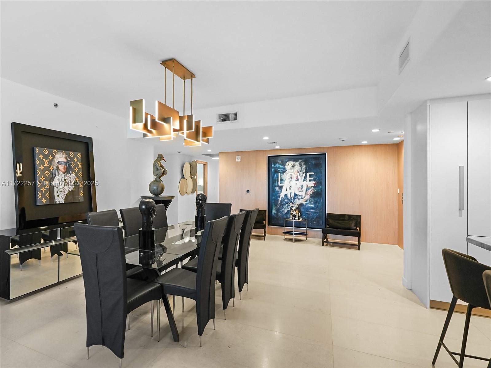 ONDA CONDO - Residential