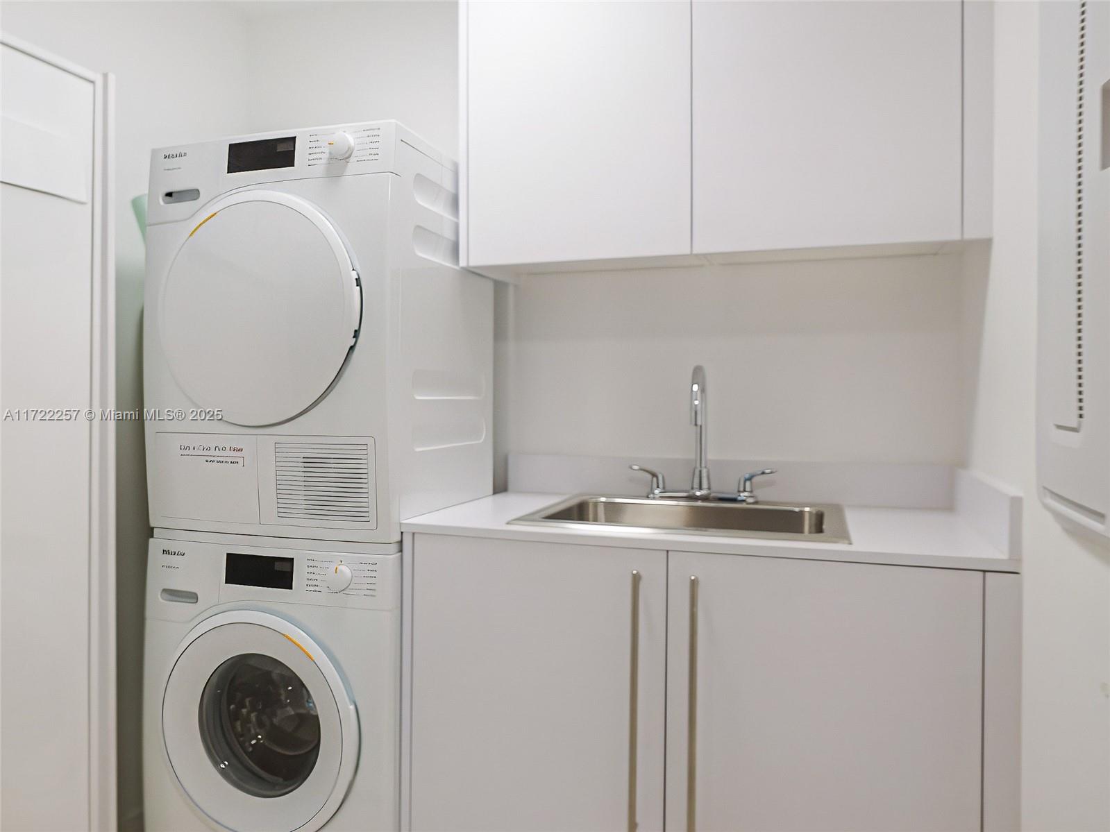 ONDA CONDO - Residential