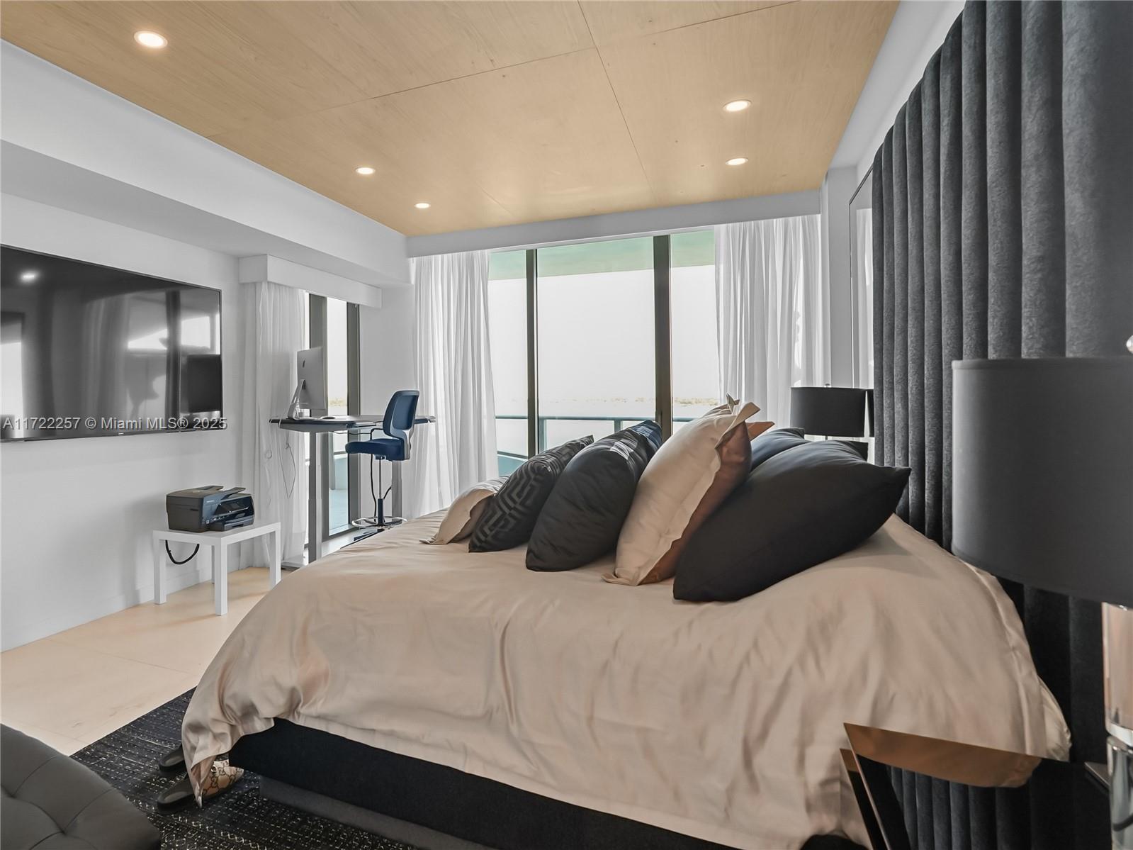 ONDA CONDO - Residential