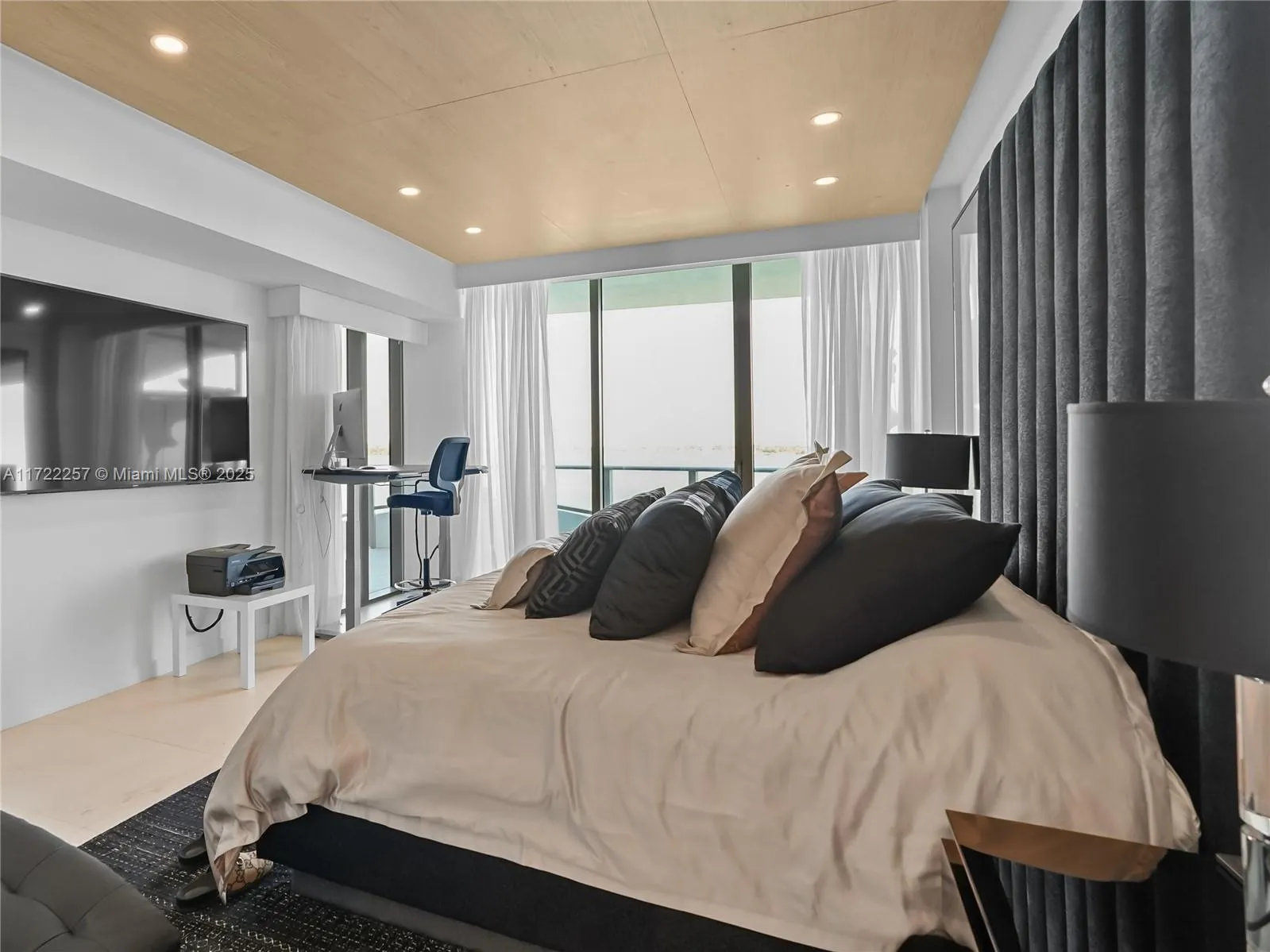 Bay Harbor Islands, Florida 33154, United States, 3 Bedrooms Bedrooms, ,3 BathroomsBathrooms,Residential,Active,17337