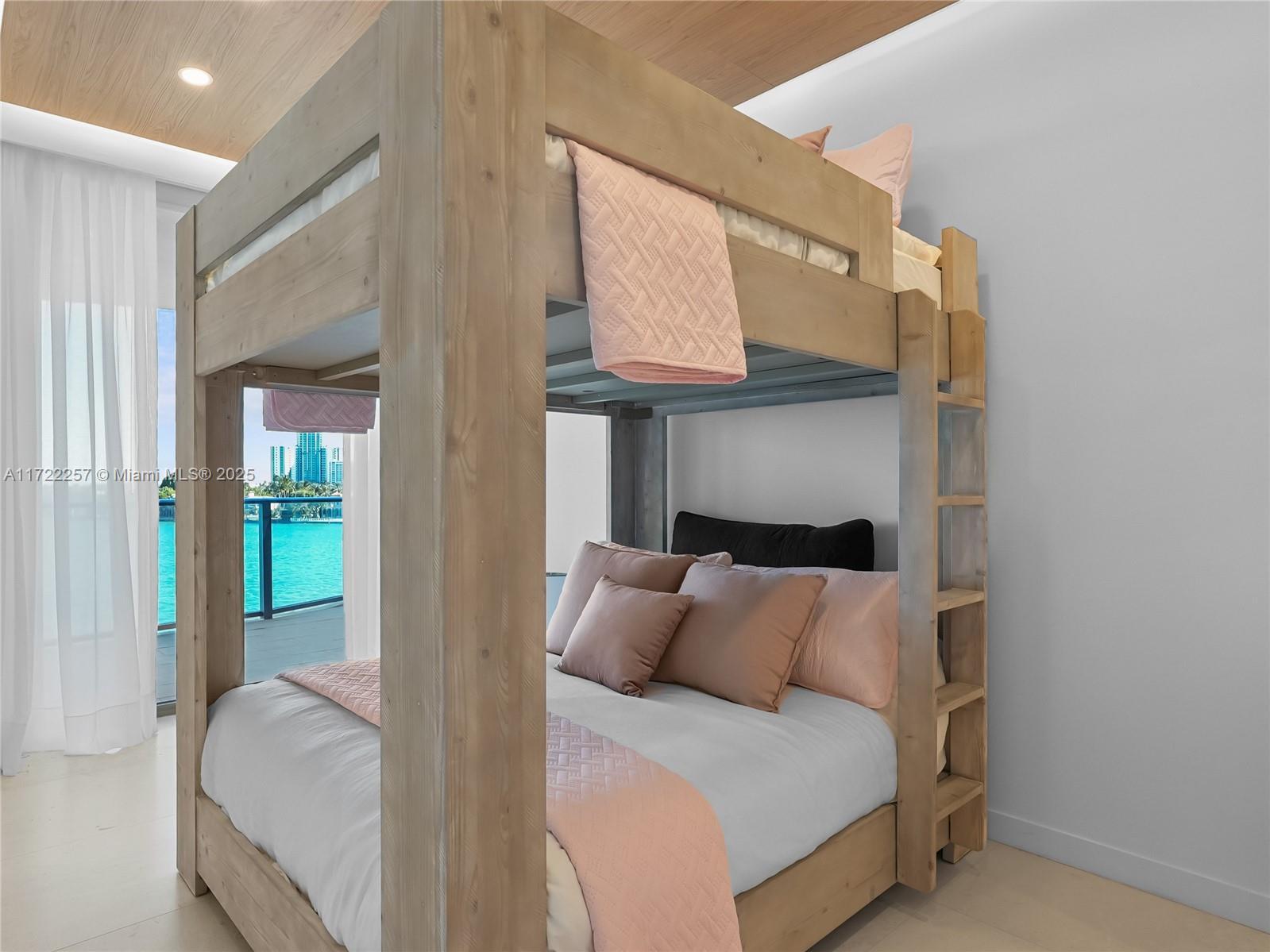 ONDA CONDO - Residential