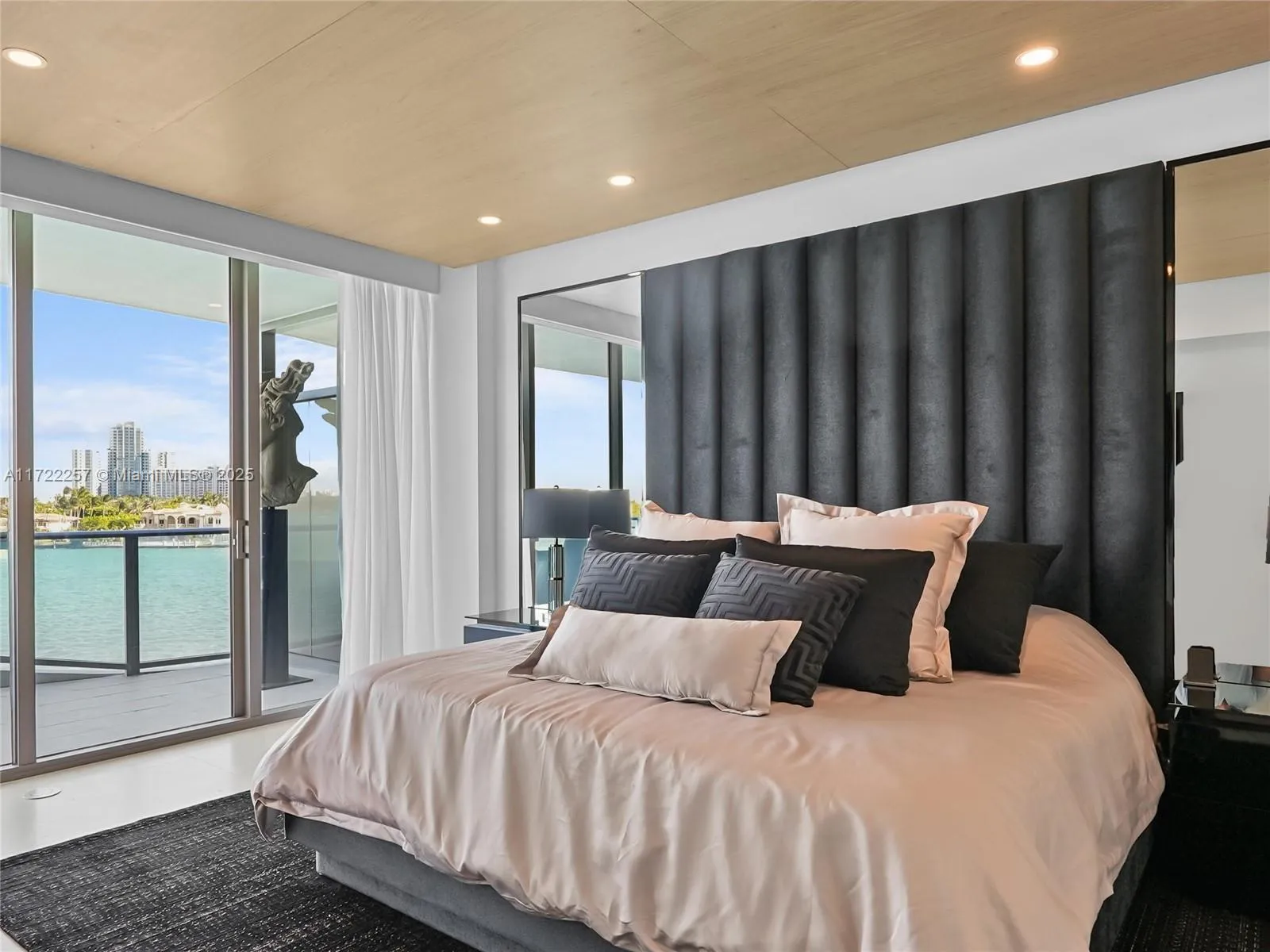 Bay Harbor Islands, Florida 33154, United States, 3 Bedrooms Bedrooms, ,3 BathroomsBathrooms,Residential,Active,17337