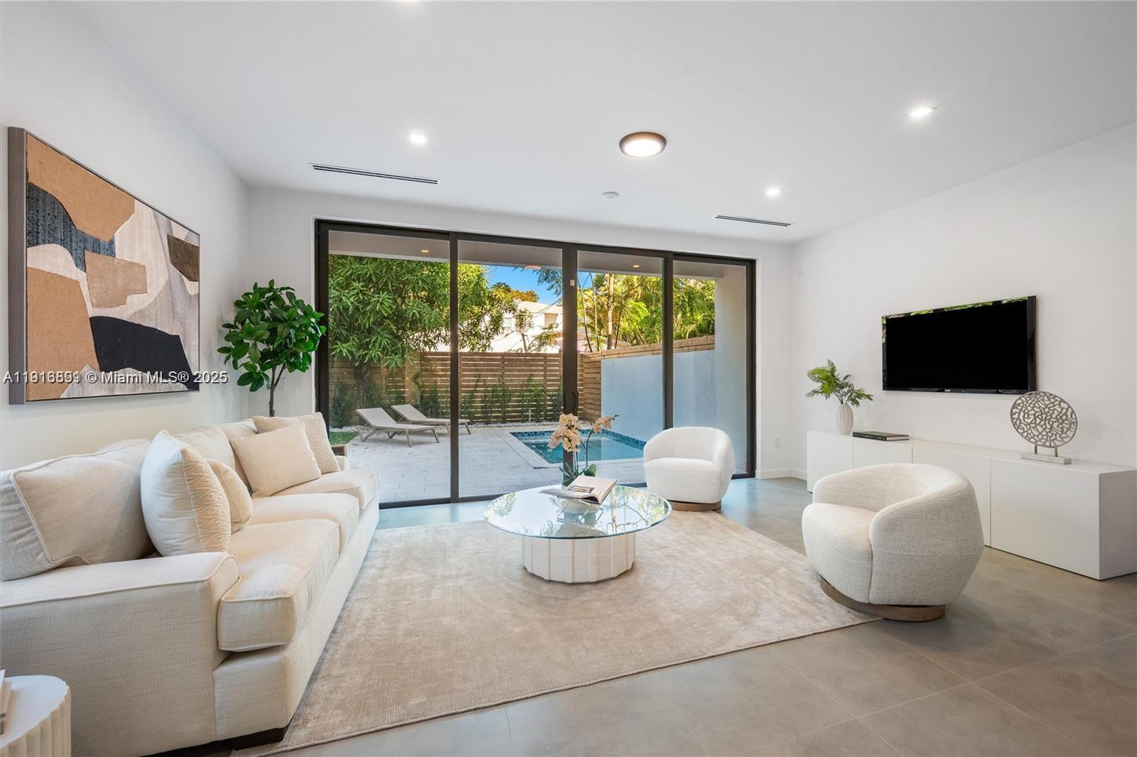 NEW SHENANDOAH - Residential