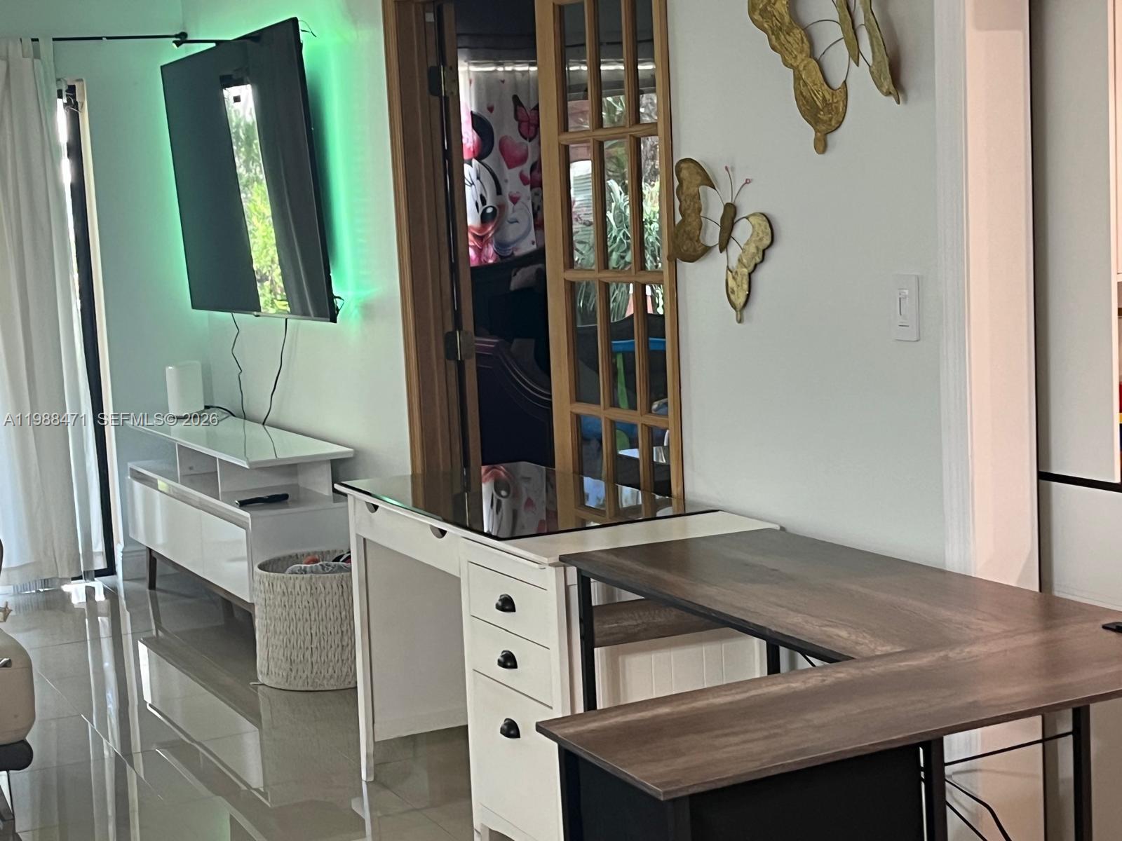 RAINTREE FOREST CONDO - Residential Lease