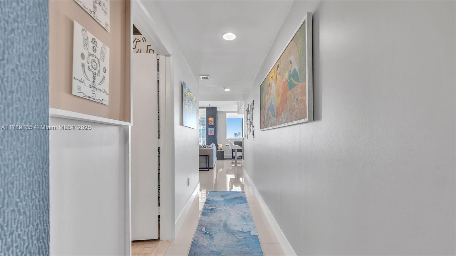 VIZCAYNE NORTH CONDO - Residential