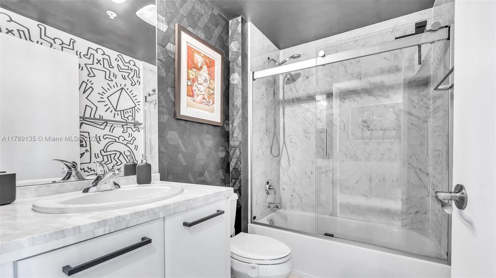 VIZCAYNE NORTH CONDO - Residential