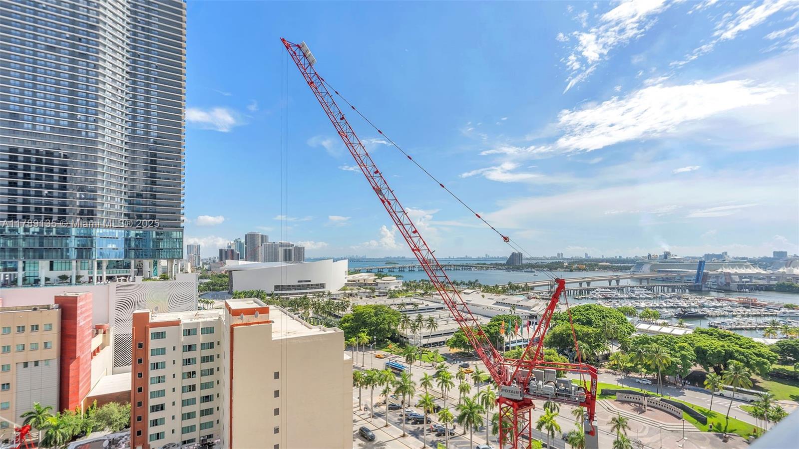 VIZCAYNE NORTH CONDO - Residential