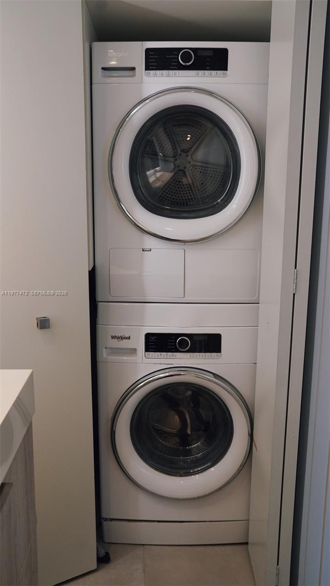 BRICKELL KEY II CONDO - Residential