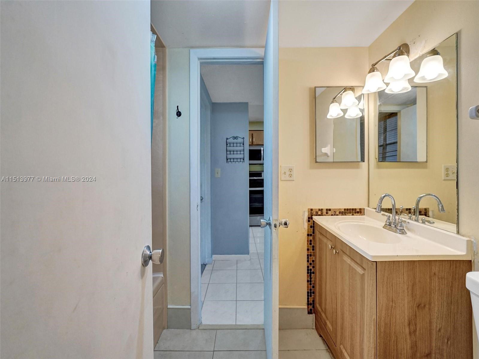 CONDO 4 OF SABAL PALM CON - Residential