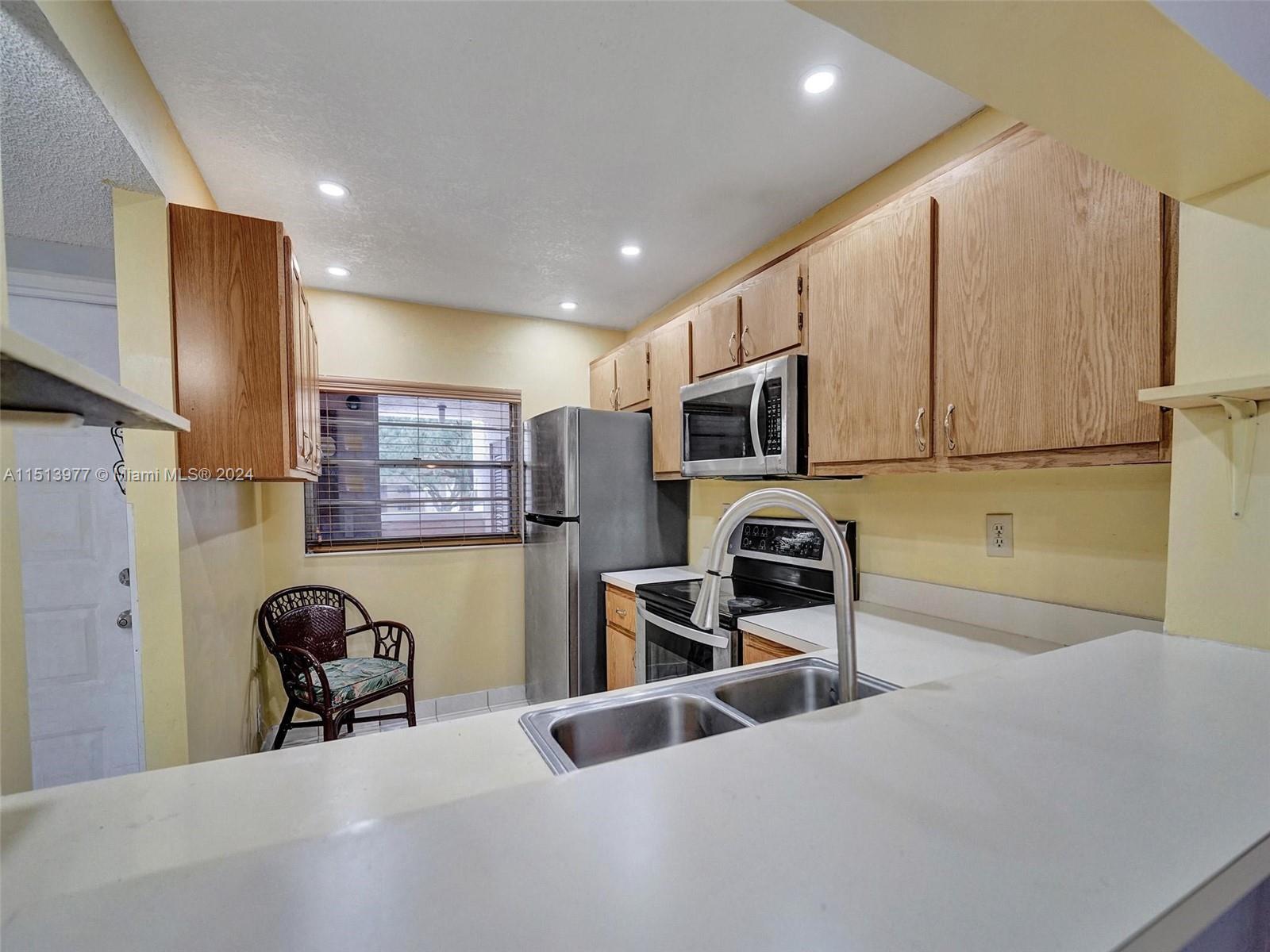 CONDO 4 OF SABAL PALM CON - Residential