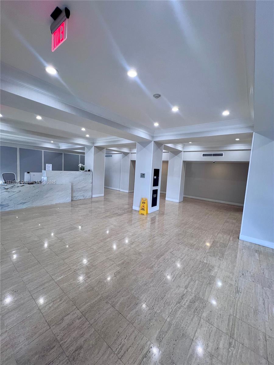 KENNEDY HOUSE CONDO - Residential