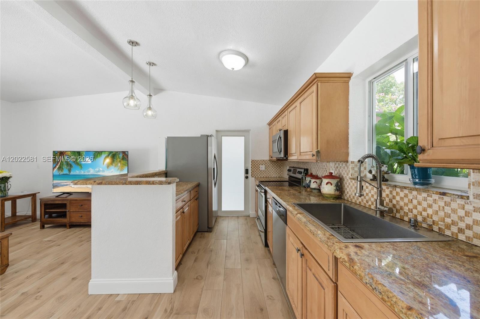 1141 SW 45th Ter