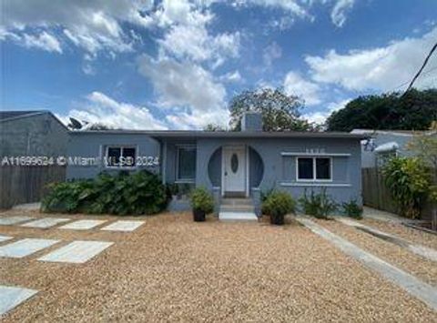 1438 NW 27th St Miami FL 33142