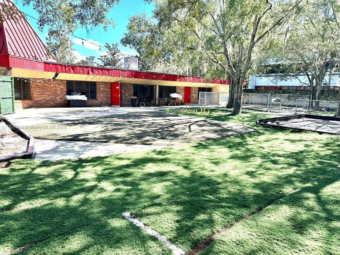940 S. WINTER PARK DR